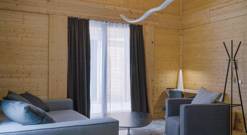 Sami Mta Chalet