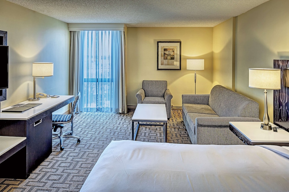 Hilton Sacramento Arden West - photo 9