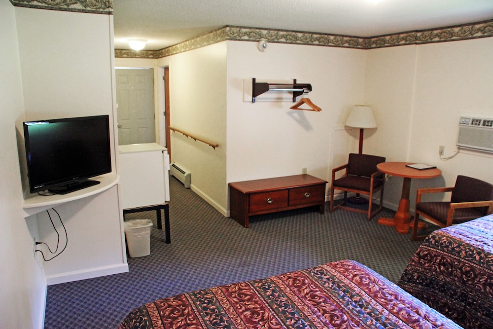 Potsdam Inn - photo 10