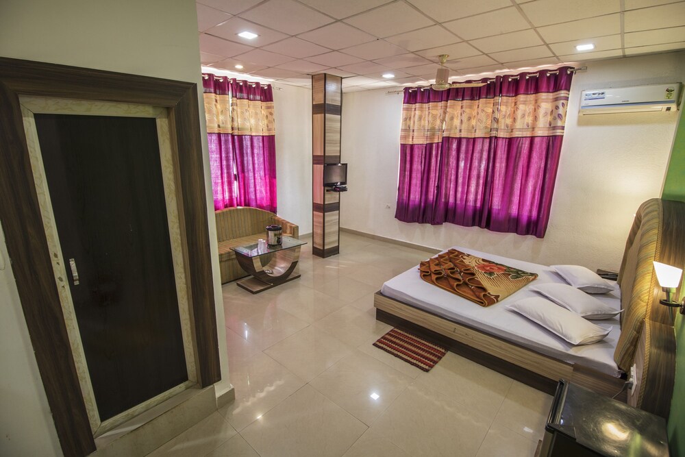 Hotel Natraj — hotel in Pachmarhi
