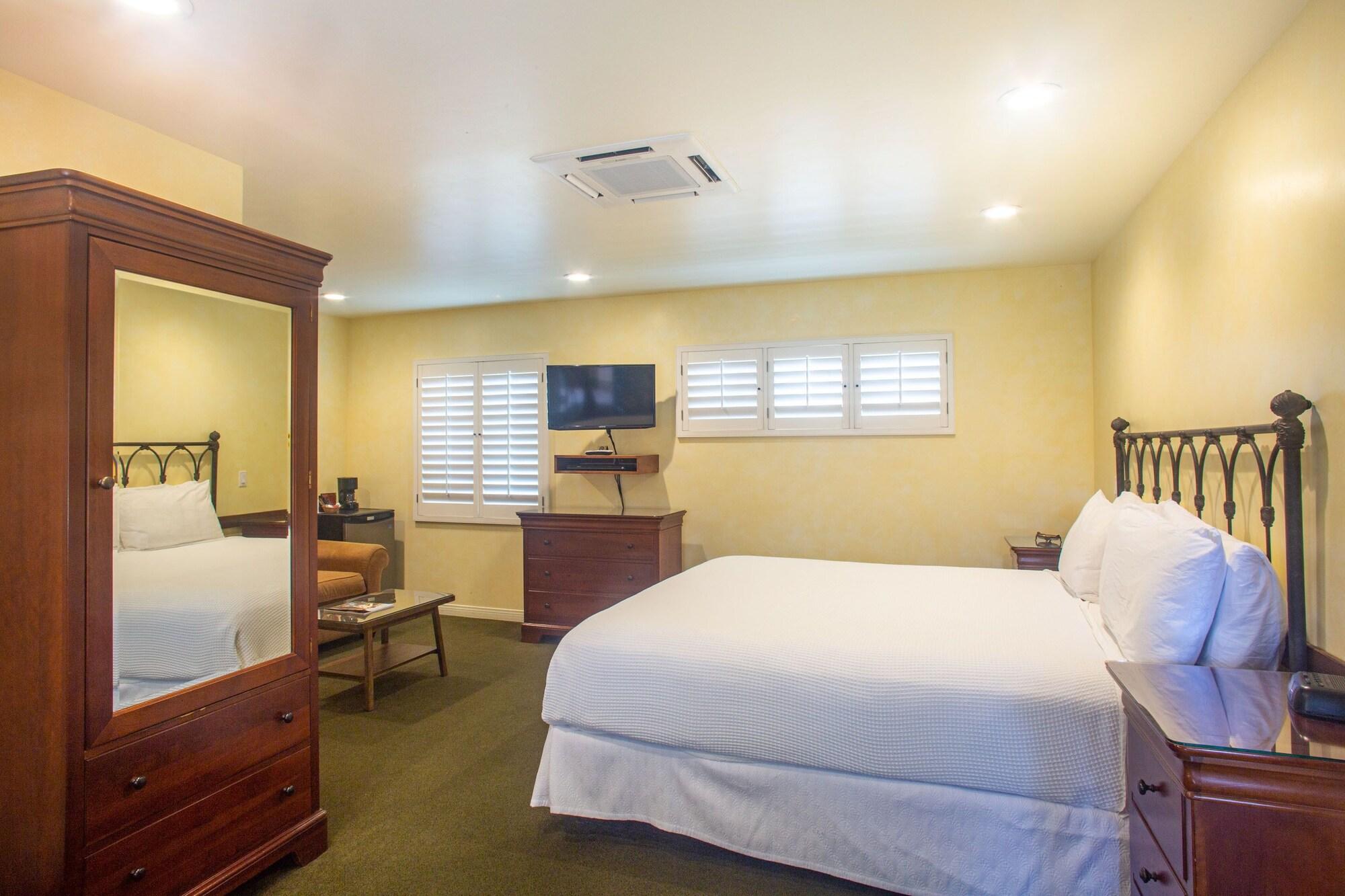 Castillo Inn at the Beach - photo 17