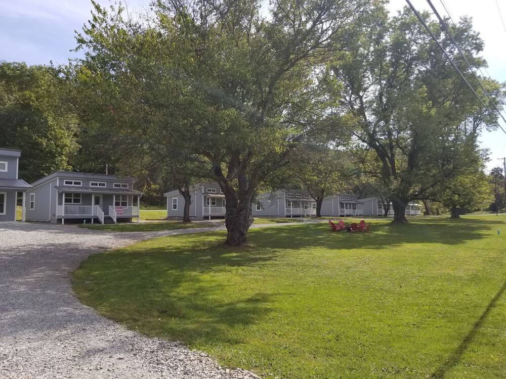 Sunset Cottages and Motel - photo 11