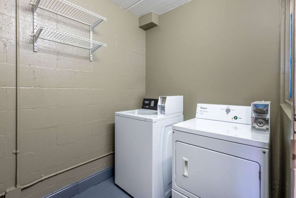 Days Inn & Suites by Wyndham Fort Bragg Cross Creek Mall - photo 34