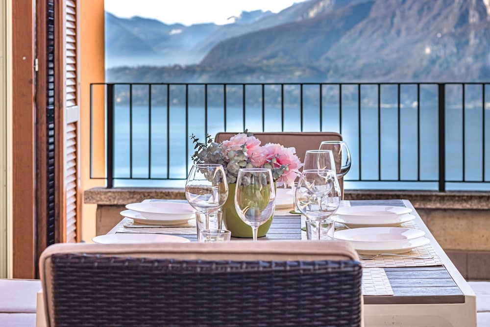 Sunny Varenna Apartment — 4-Star Luxury Hotel in Perledo, Italy