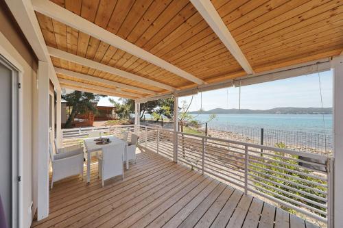 Mobile Home Opal 1 — 4-Star Luxury Hotel in Biograd Na Moru, Croatia