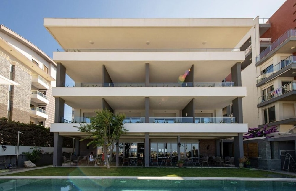 Hotel Vila 11 - last minute hotel in Durres