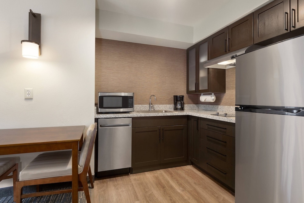 Residence Inn by Marriott Vacaville - photo 10