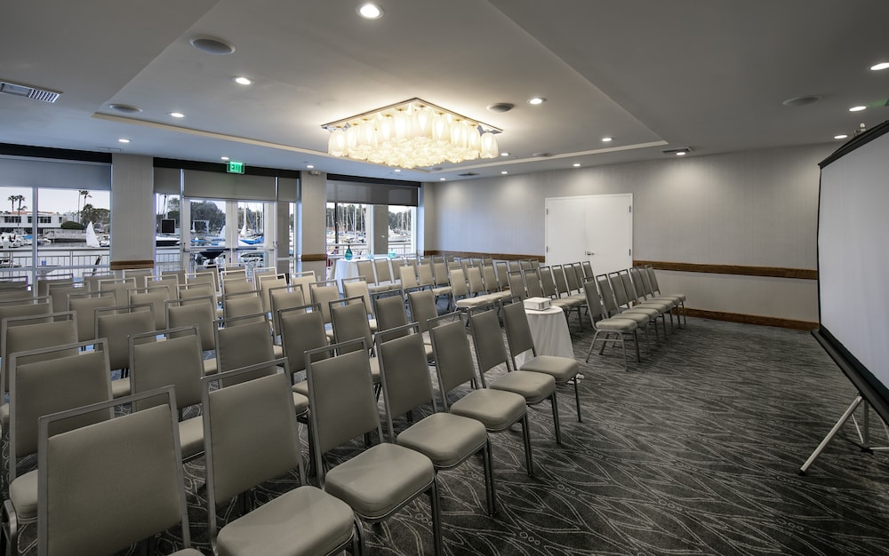 Marina del Rey Hotel - photo 50