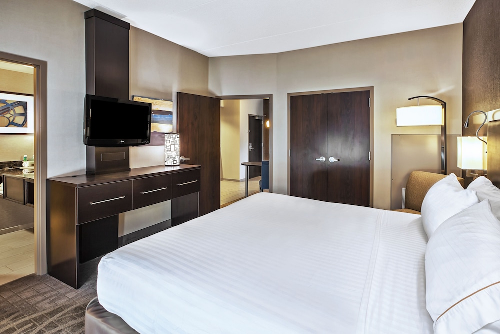 Holiday Inn Express Hotel & Suites Dayton South I 675 by IHG - photo 8