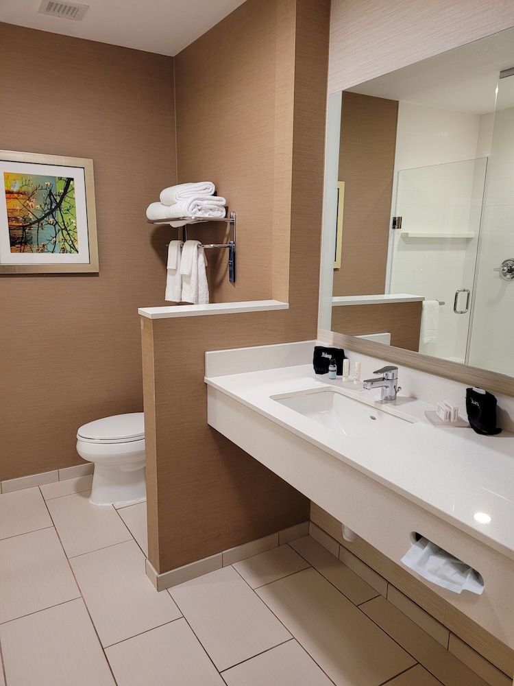 Fairfield Inn & Suites by Marriott Butte - photo 23