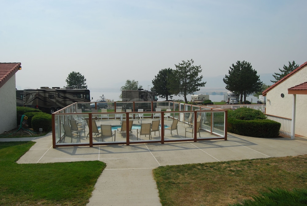 Crescent Bar RV Resort - photo 14