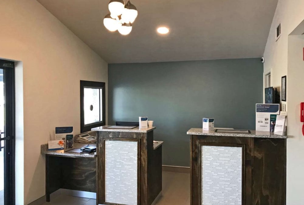 Rodeway Inn South - photo 2