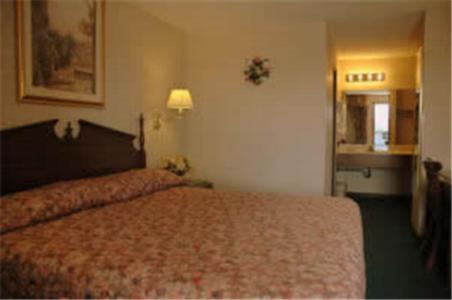 Lakeview Inn - photo 3