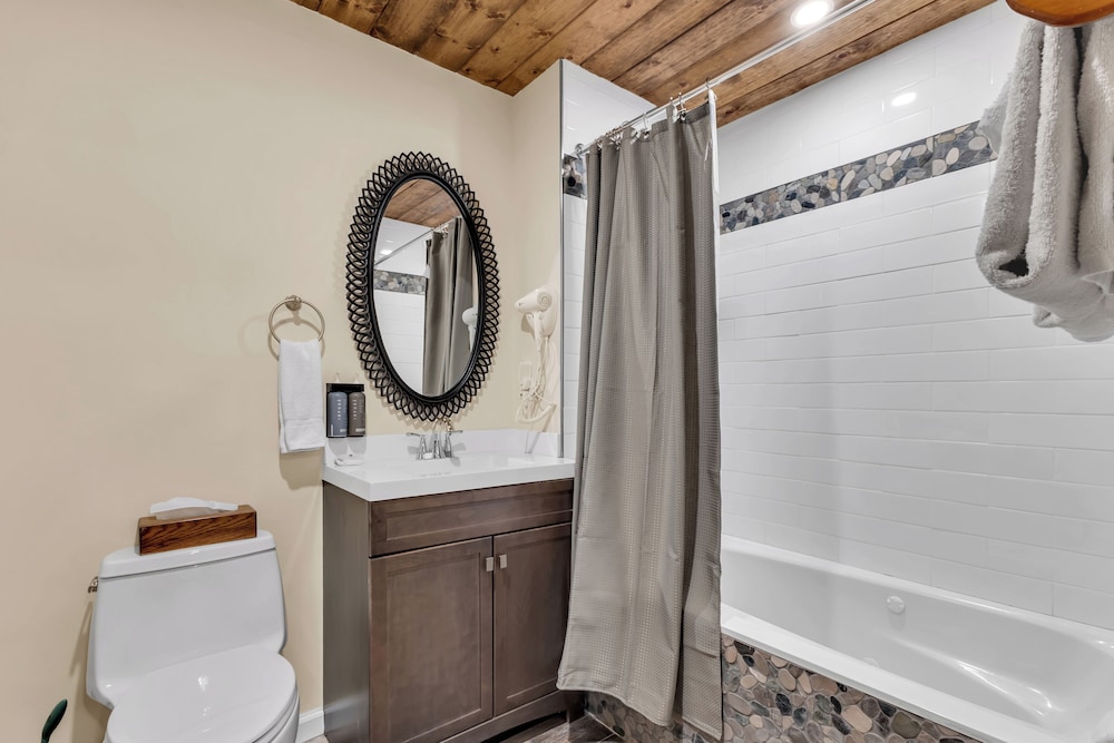 Idyllwild Inn - photo 219
