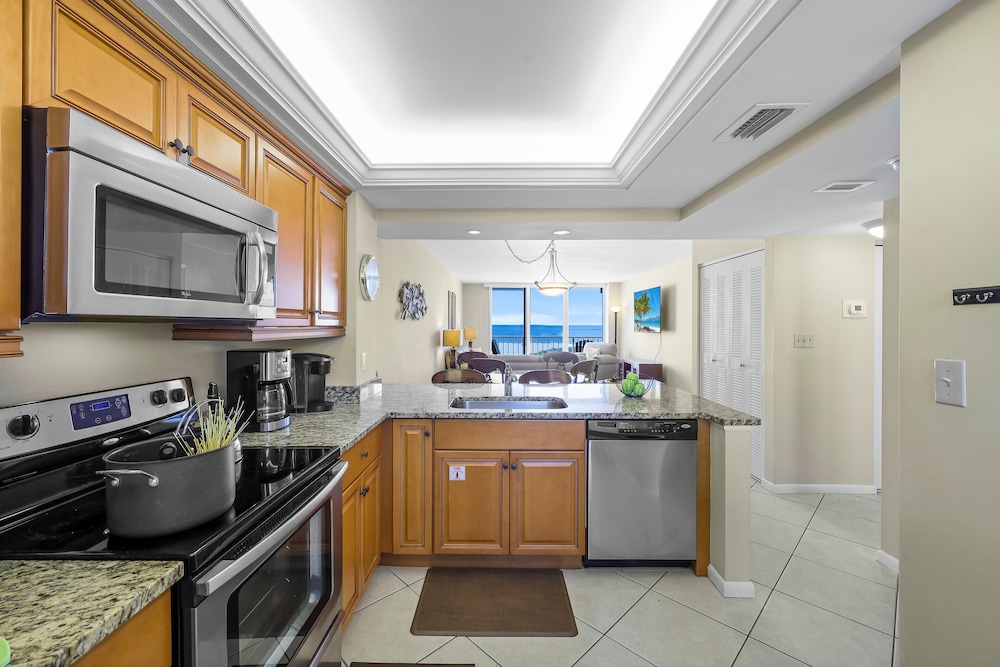 South Seas Tower 3 905 - photo 21