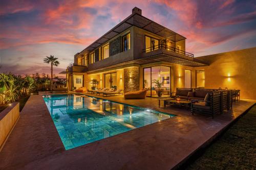 VILLA 103 Luxury Getaway Private Jacuzzi — 4-Star Luxury Hotel in Marrakesh, Morocco