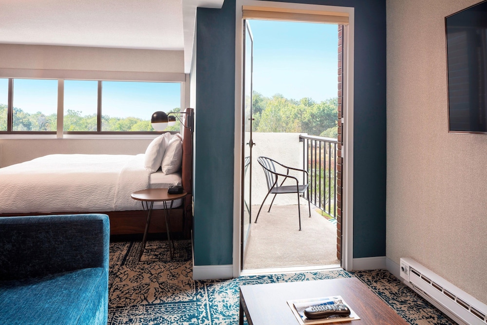 Four Points By Sheraton Norwood - photo 14