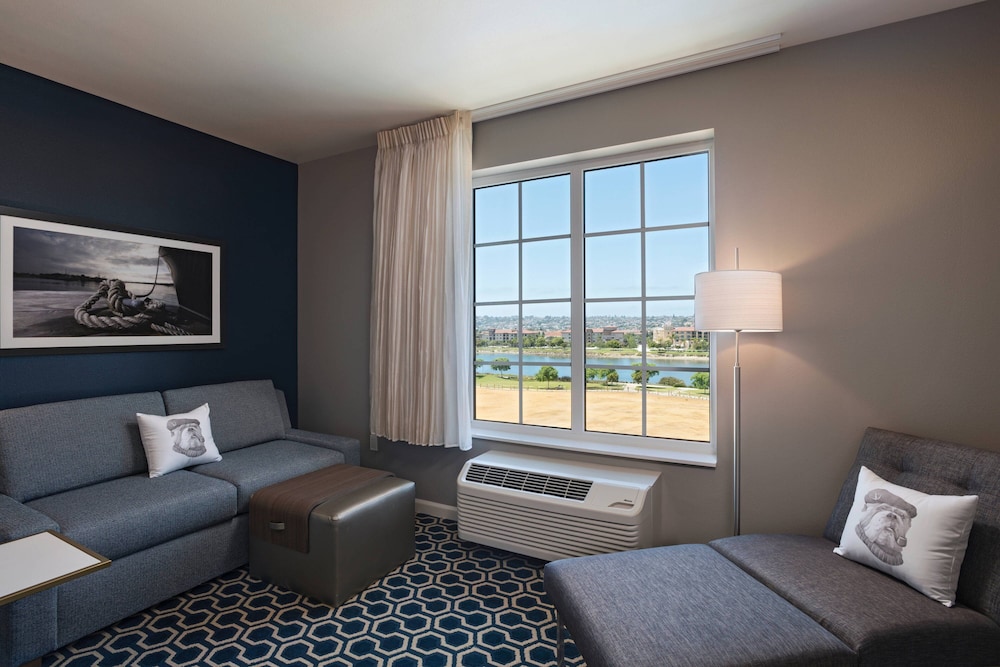 TownePlace Suites by Marriott San Diego Airport Liberty Station - photo 17