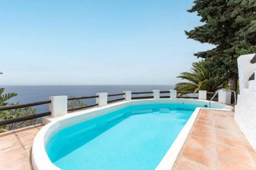Ct 198 Gr Faro S Big Blue In Salobrena — Salobrena