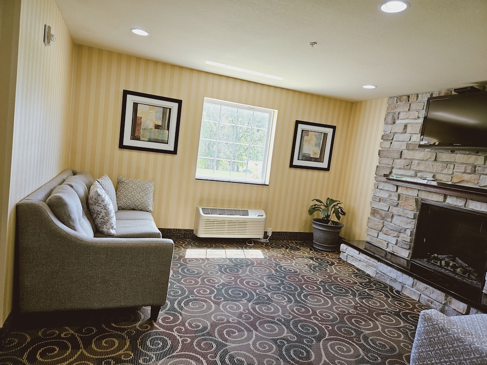 Cobblestone Inn & Suites Bloomfield - photo 8