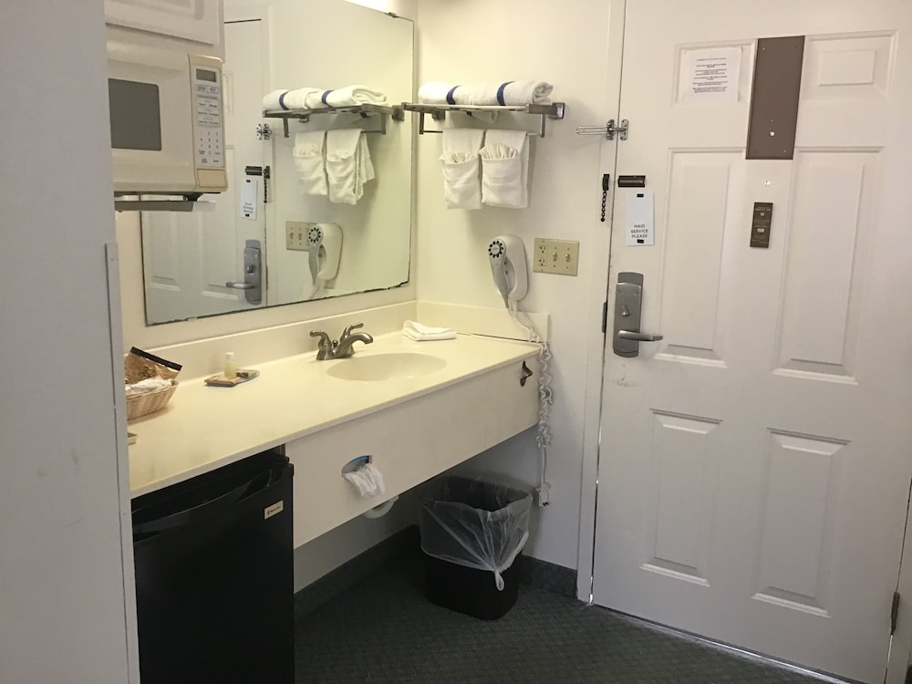 The Anastasia Inn - photo 31