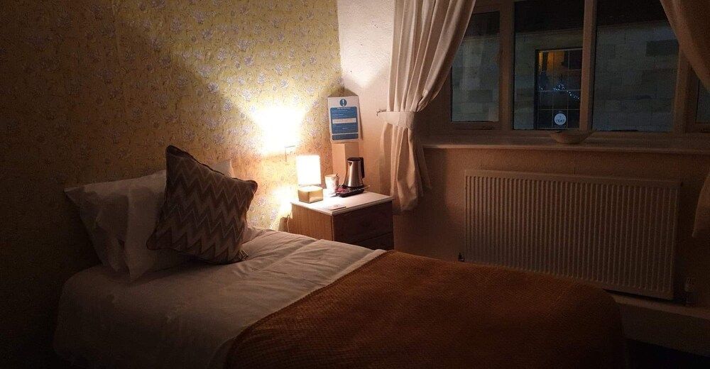 Station Hotel - carbon neutral hotel in Pickering