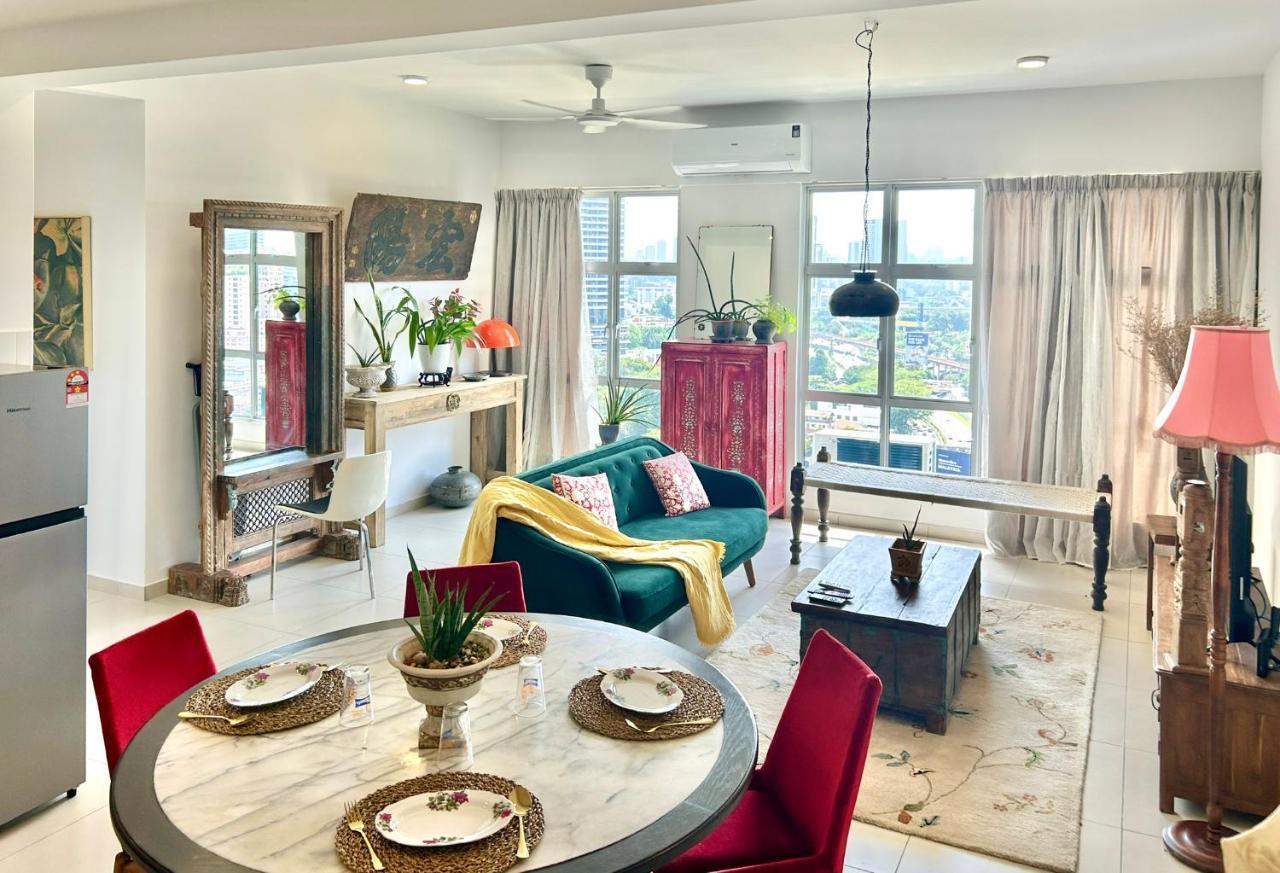 3 bedroom apt L21 in kl sentral with city view — 4-Star Luxury Hotel in Kuala Lumpur, Malaysia