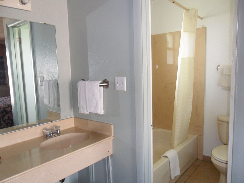 A Ok Motel - photo 33