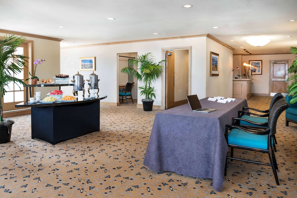 Hilton San Diego Airport Harbor Island - photo 41