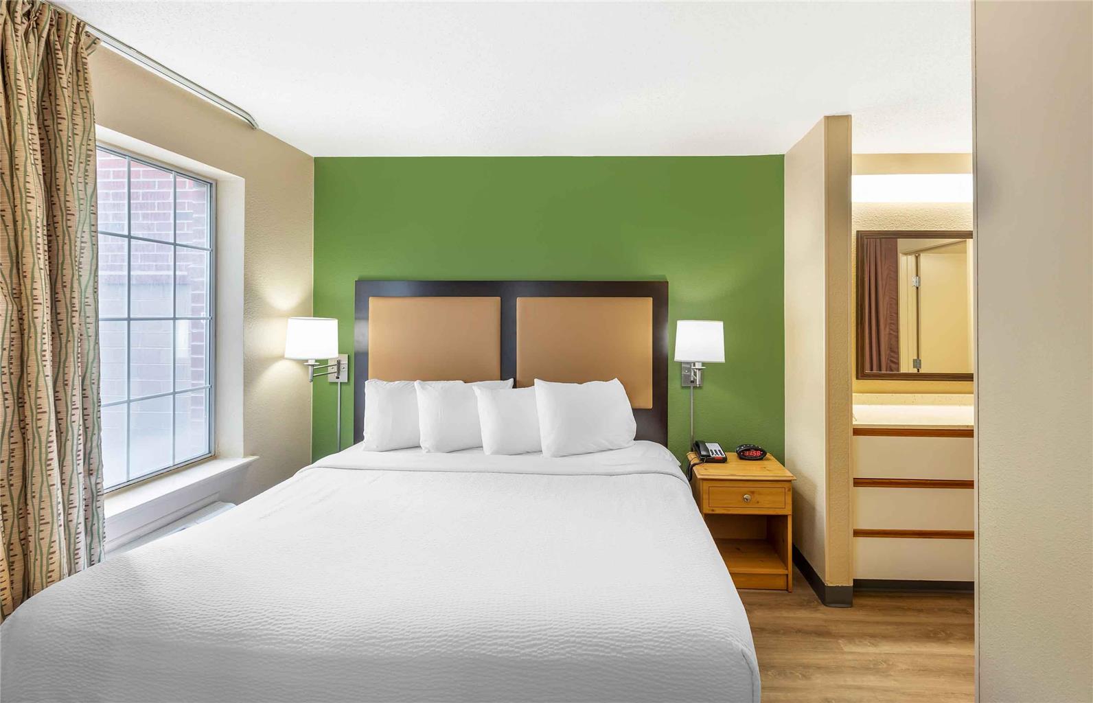 Extended Stay America Suites Milwaukee Brookfield - photo 25