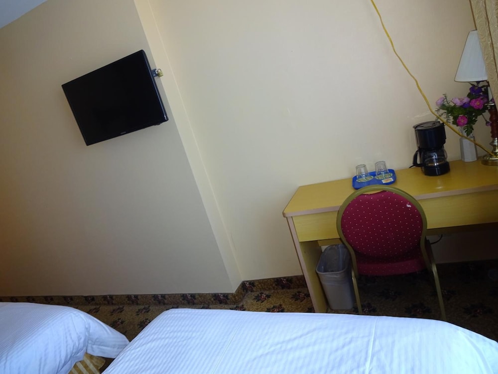 Flushing Hotel - photo 25
