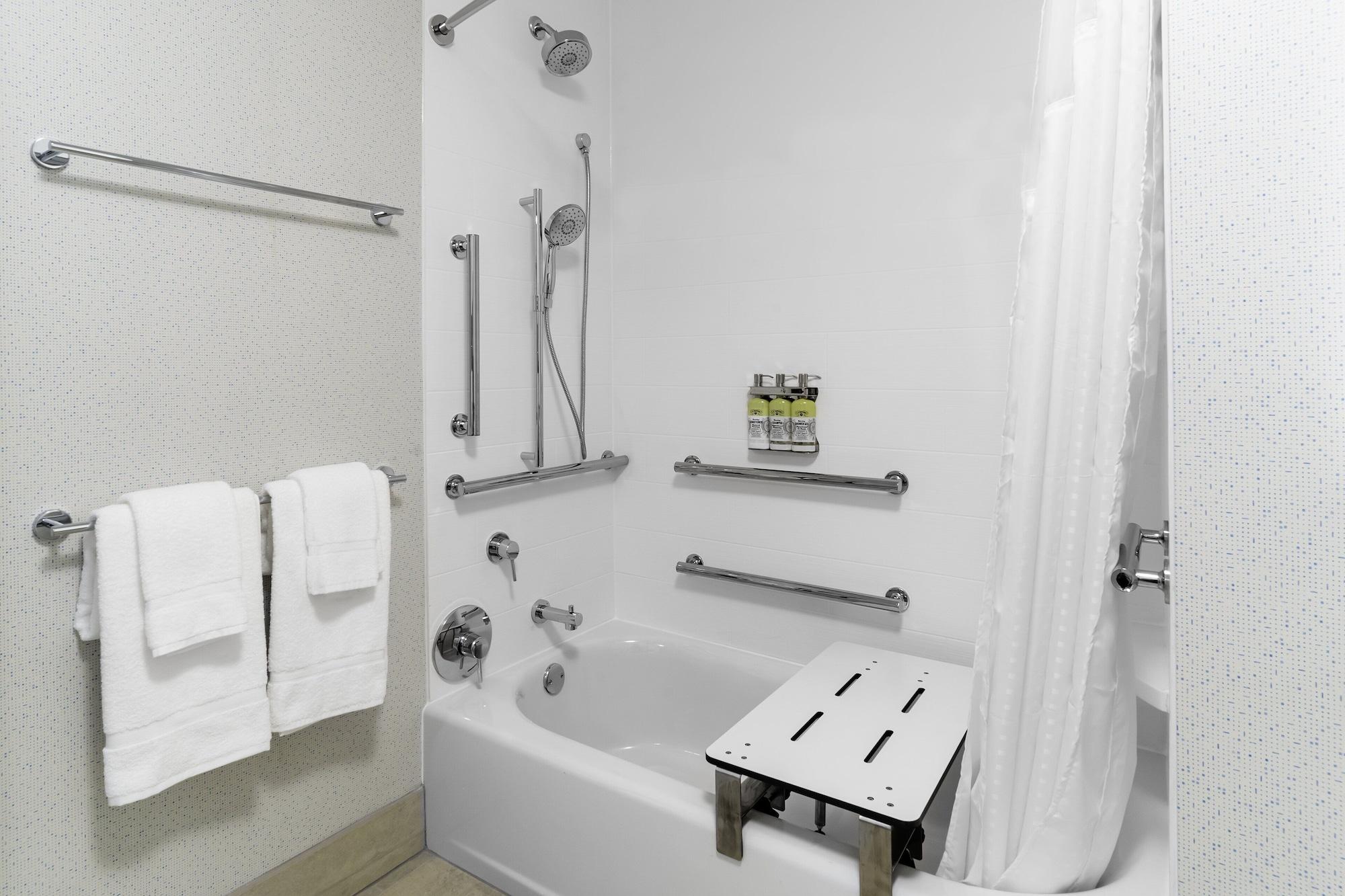 Holiday Inn Express Milwaukee West Allis by IHG - photo 25