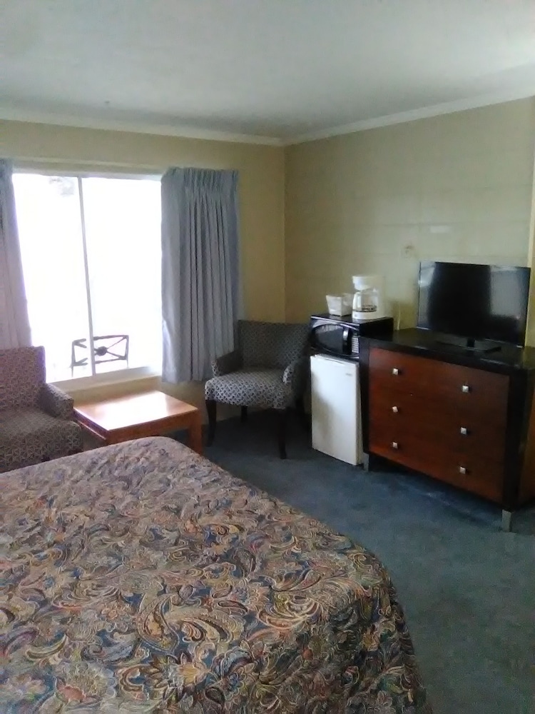 High Tide Motel - photo 11