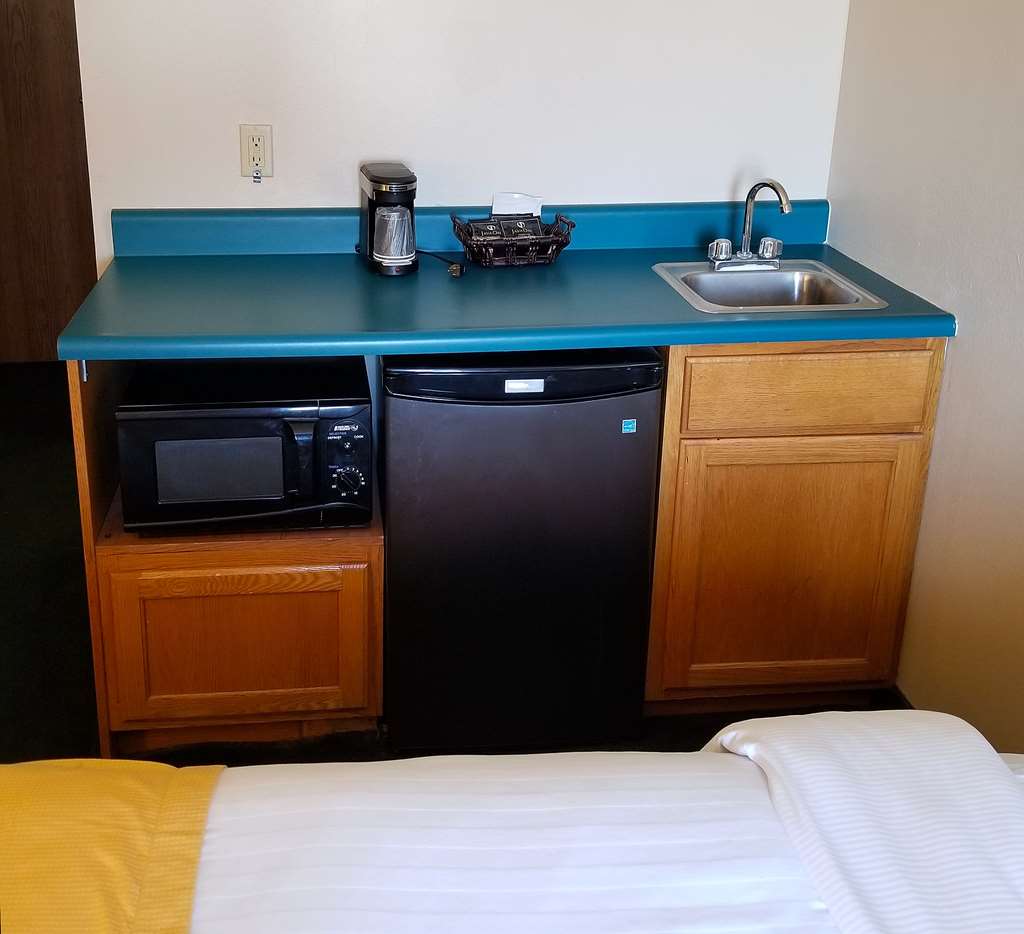 Americas Best Value Inn St. Louis South - photo 16
