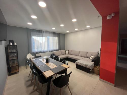 K71 Guest House — 4-Star Luxury Hotel in Fertod, Hungary