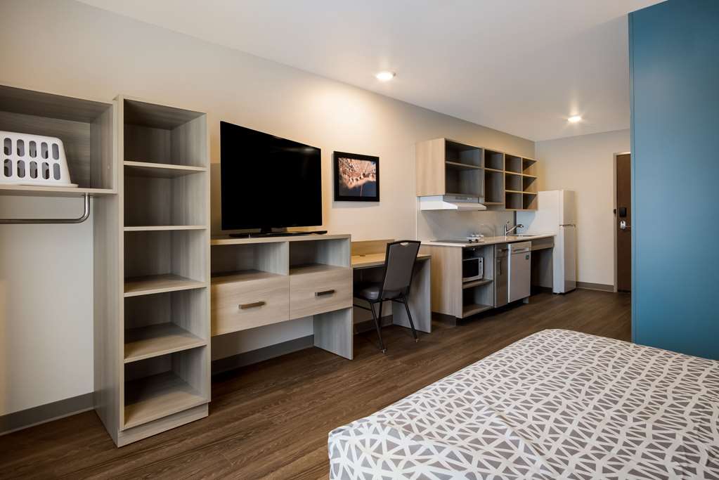 WoodSpring Suites Grand Rapids Kentwood - photo 14