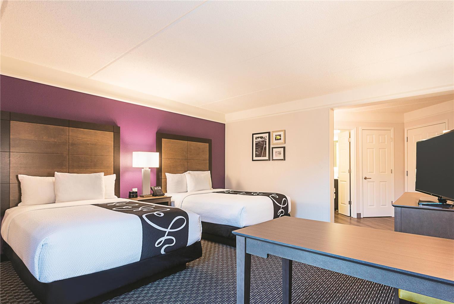 La Quinta Inn & Suites by Wyndham Atlanta Alpharetta - photo 24