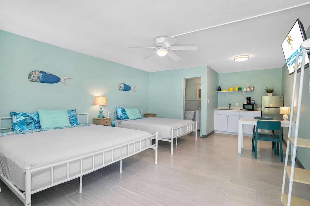 Latitude 26 Waterfront Boutique Resort Fort Myers Beach - photo 21