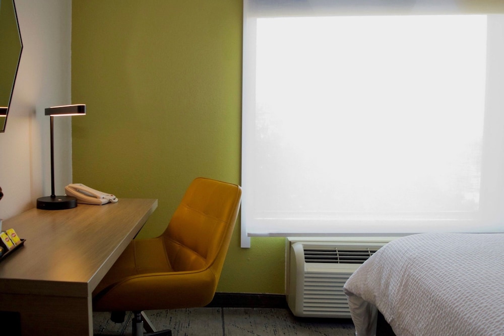 Holiday Inn Express & Suites College Station by IHG - photo 22