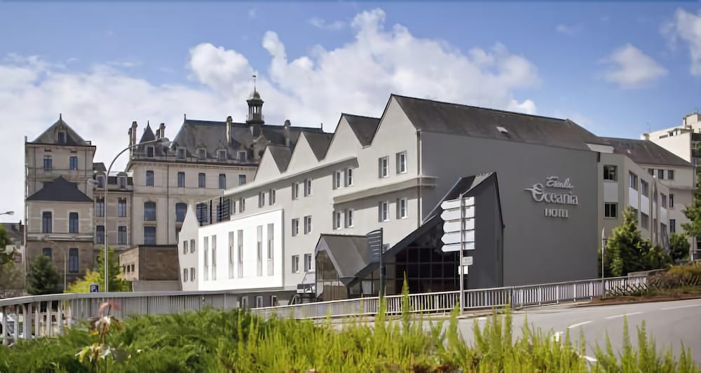 Escale Oceania Vannes Centre in Vannes, France