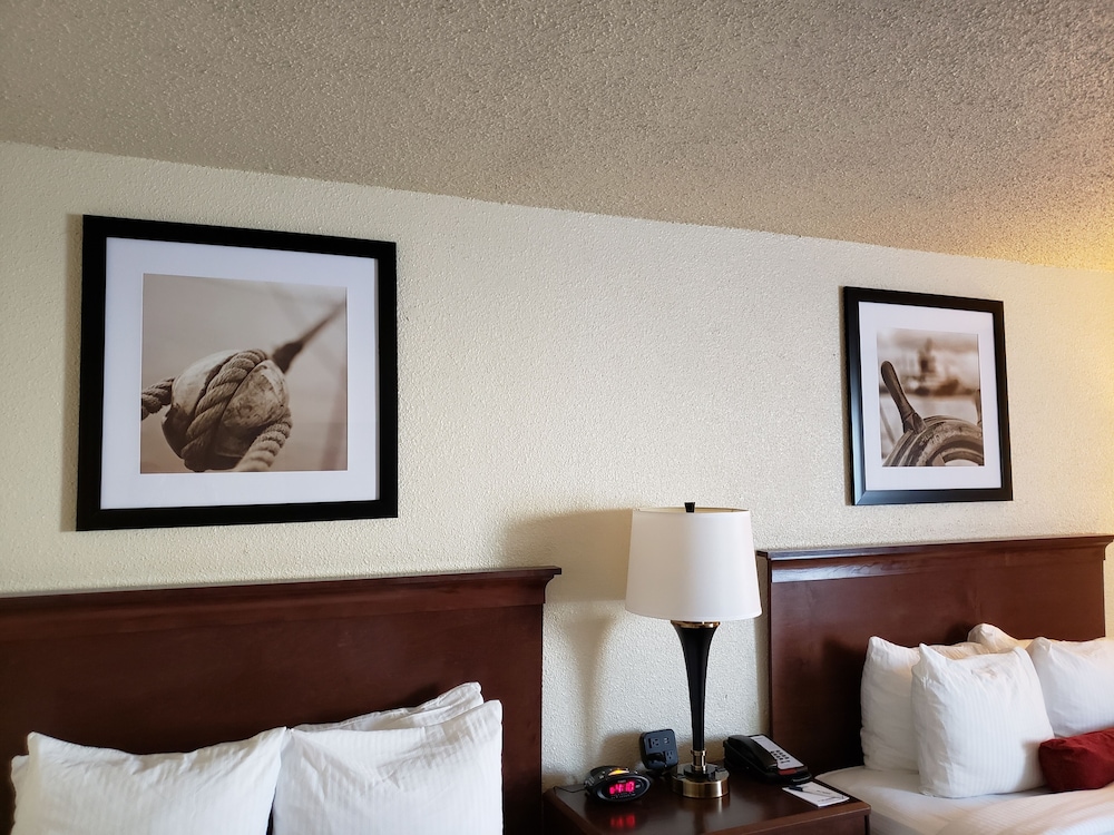 Best Western Merry Manor Inn - photo 5