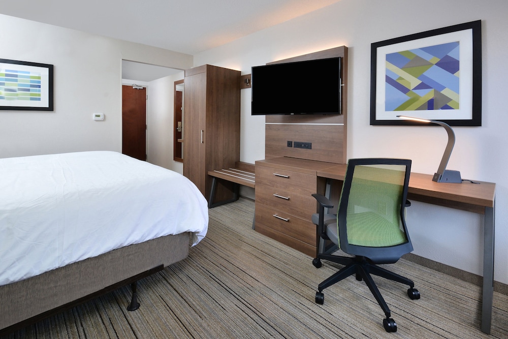 Holiday Inn Express Raleigh Durham Airport by IHG - photo 10