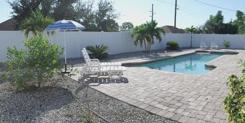 Duplex Sunny Splash in Cape Coral — 4-Star Luxury Hotel in Cape Coral, United States