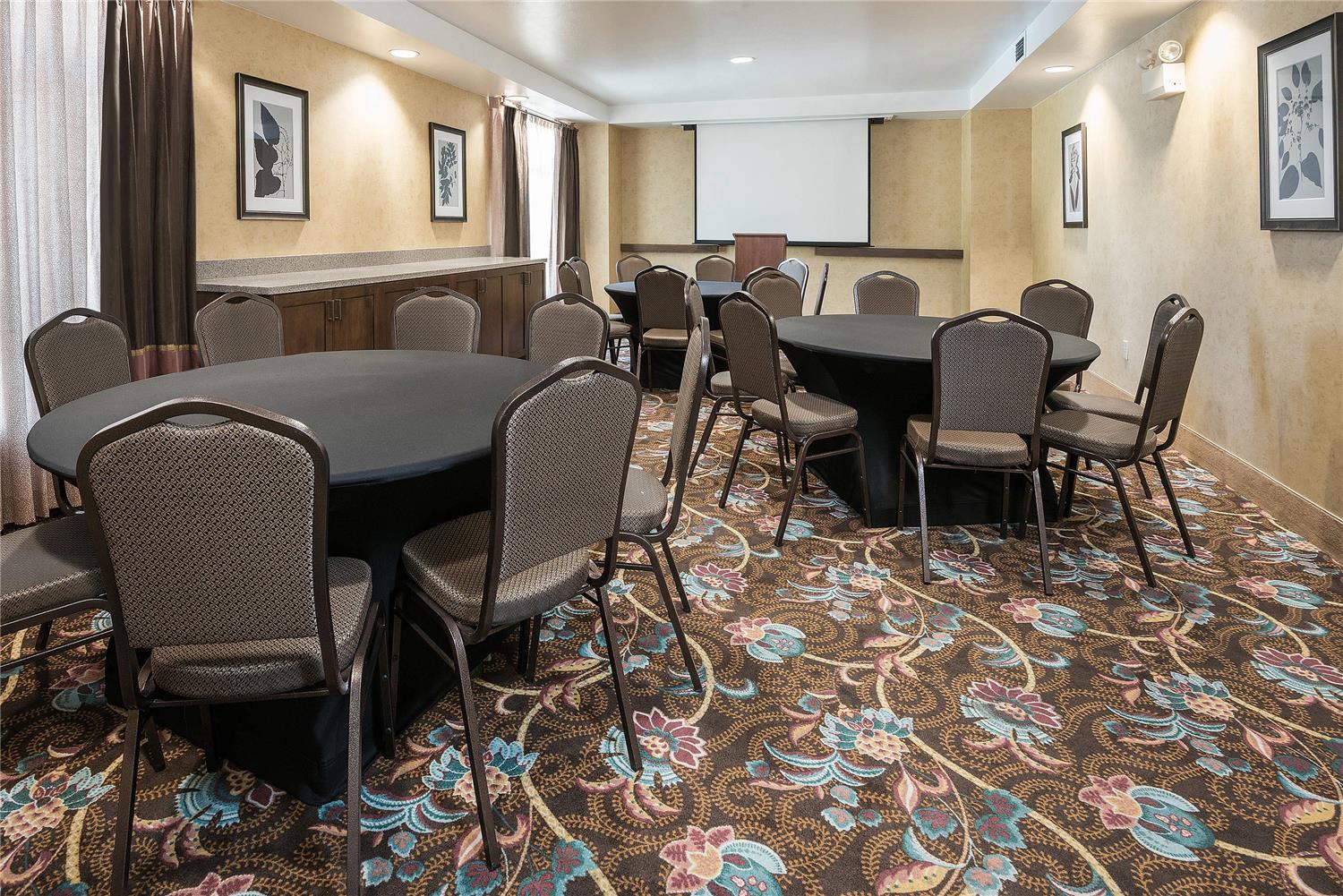 MainStay Suites Phoenix North - photo 29