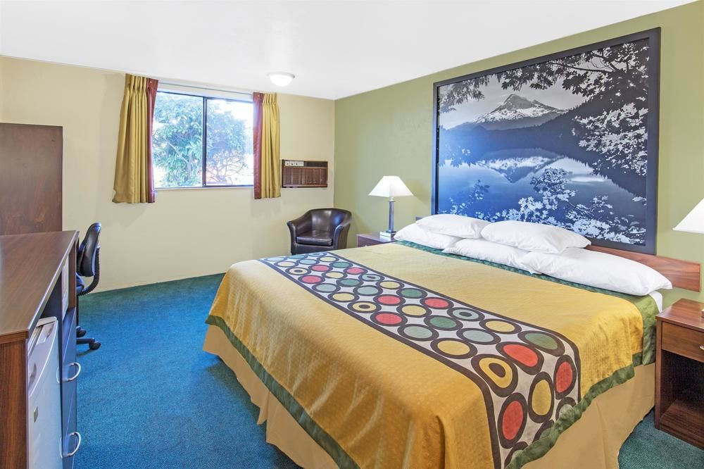 Super 8 by Wyndham Salem - photo 7