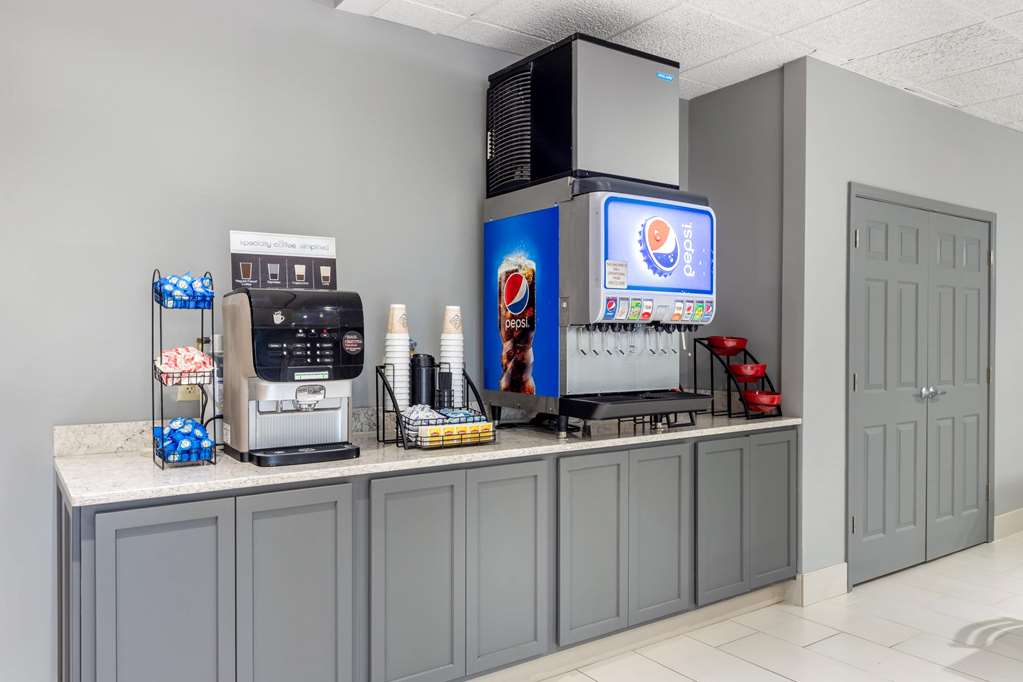 Ramada by Wyndham Sellersburg Louisville North - photo 43