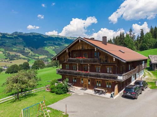 Feilgrub — 4-Star Luxury Hotel in Brixen Im Thale, Austria