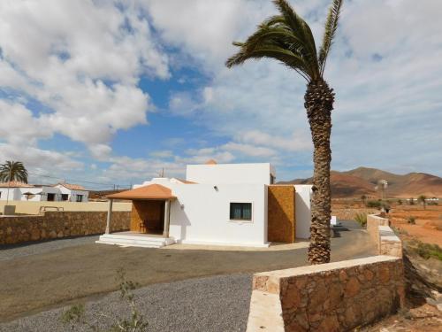 Casa La Florida — 4-Star Luxury Hotel in Tuineje, Spain