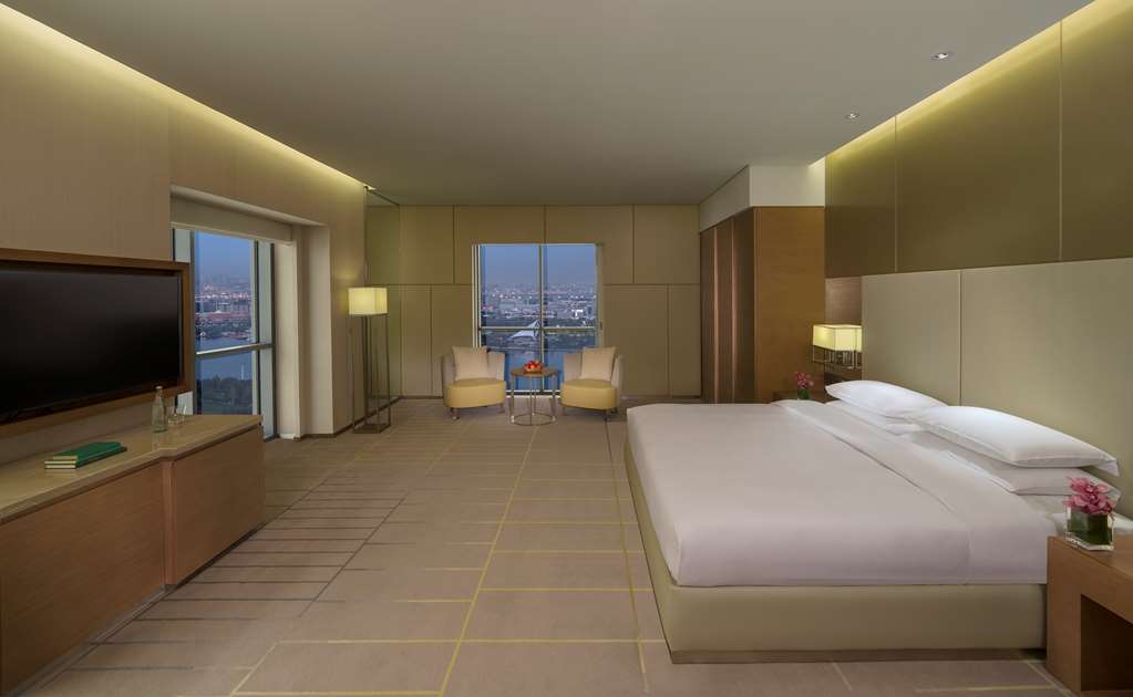 Hyatt Regency Dubai Creek Heights