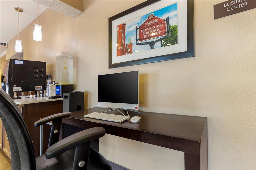 Quality Inn & Suites Spring Lake Fayetteville near Fort Bragg - photo 37